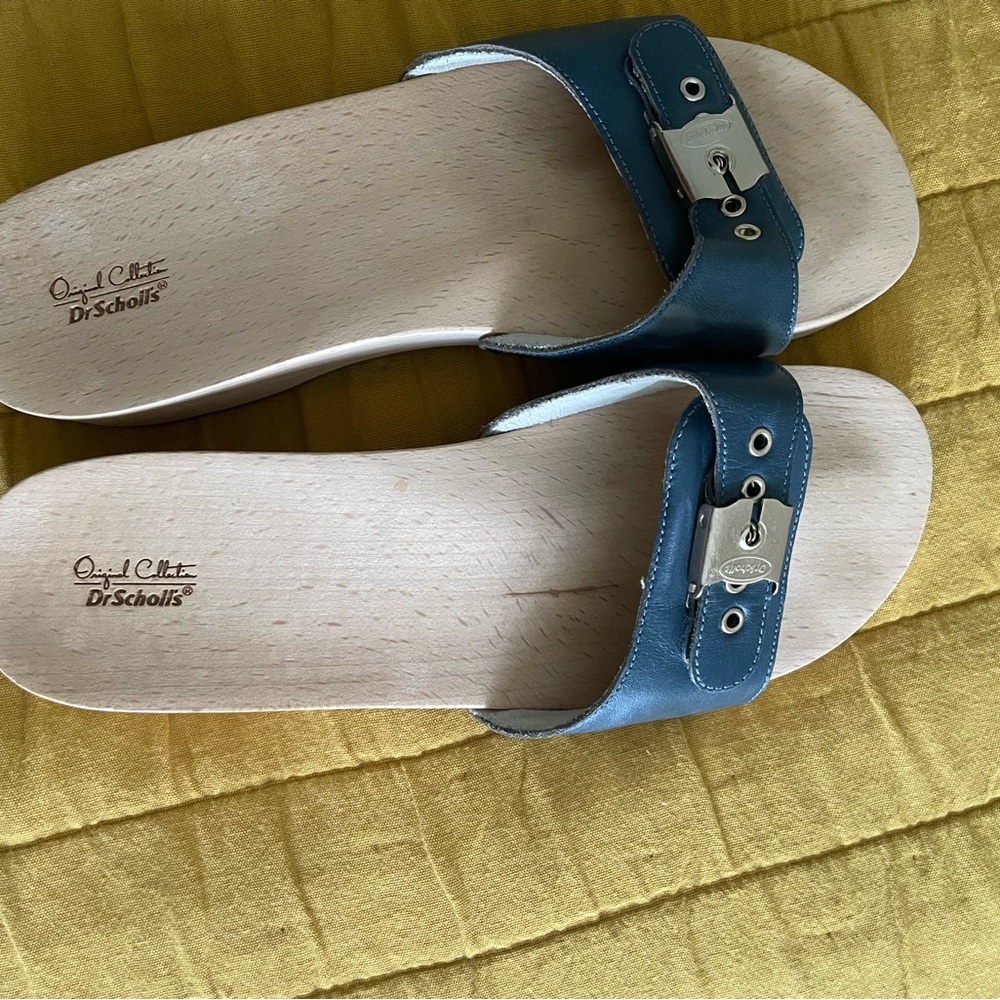 Dr. Scholl's Navy Buckle Sandals